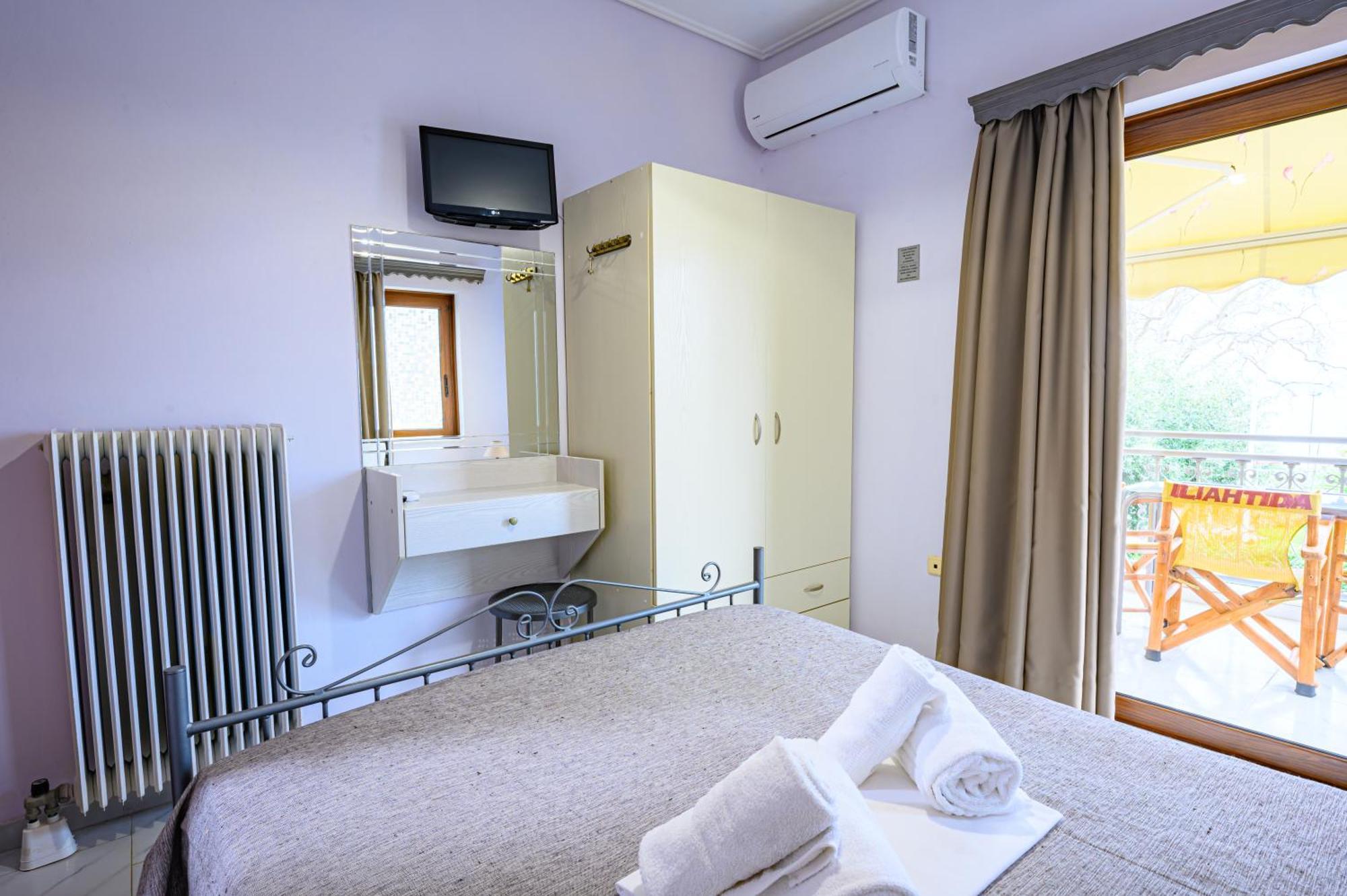 Iliahtida Apartments Ровиес Екстериор снимка