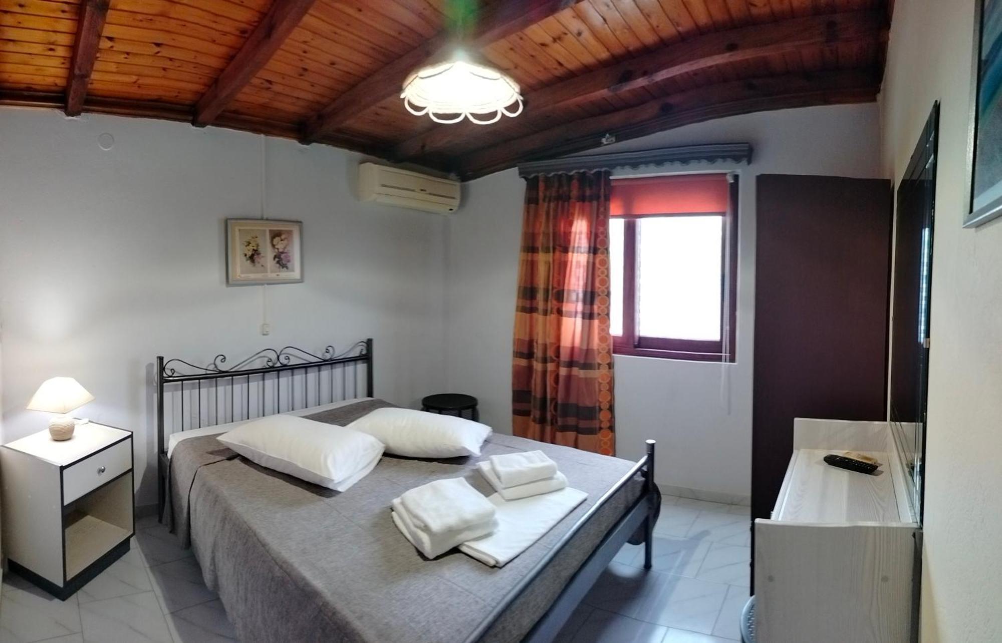 Iliahtida Apartments Ровиес Екстериор снимка