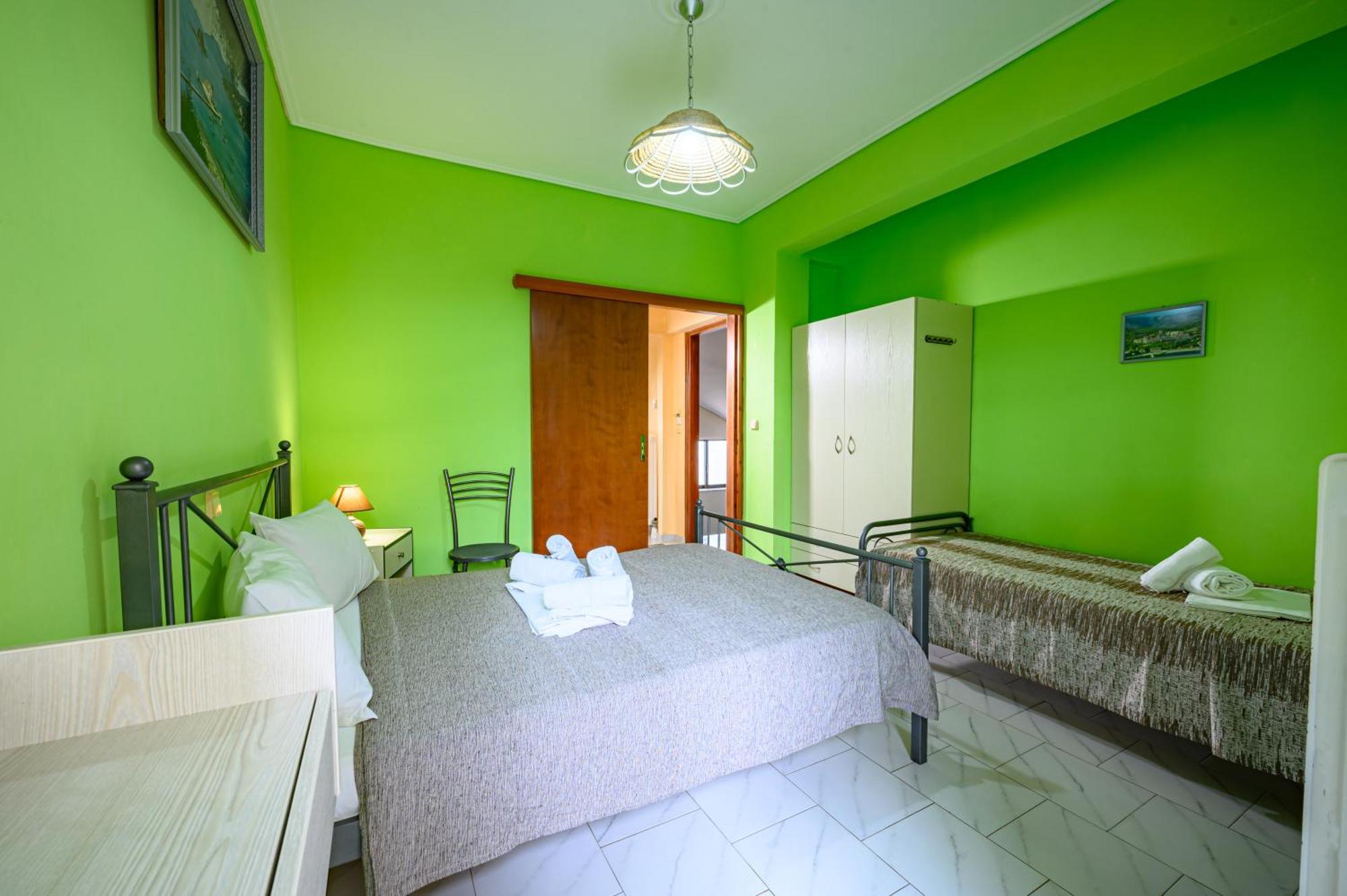 Iliahtida Apartments Ровиес Екстериор снимка