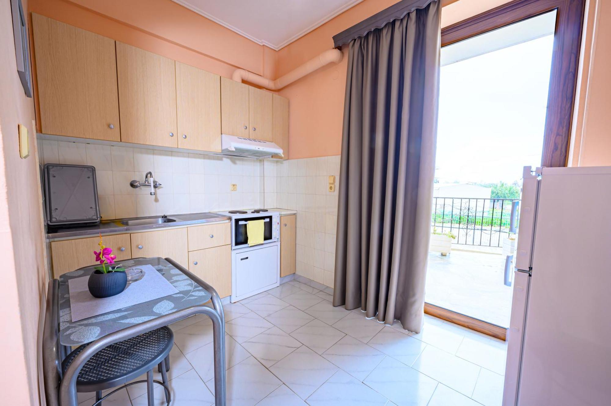 Iliahtida Apartments Ровиес Екстериор снимка