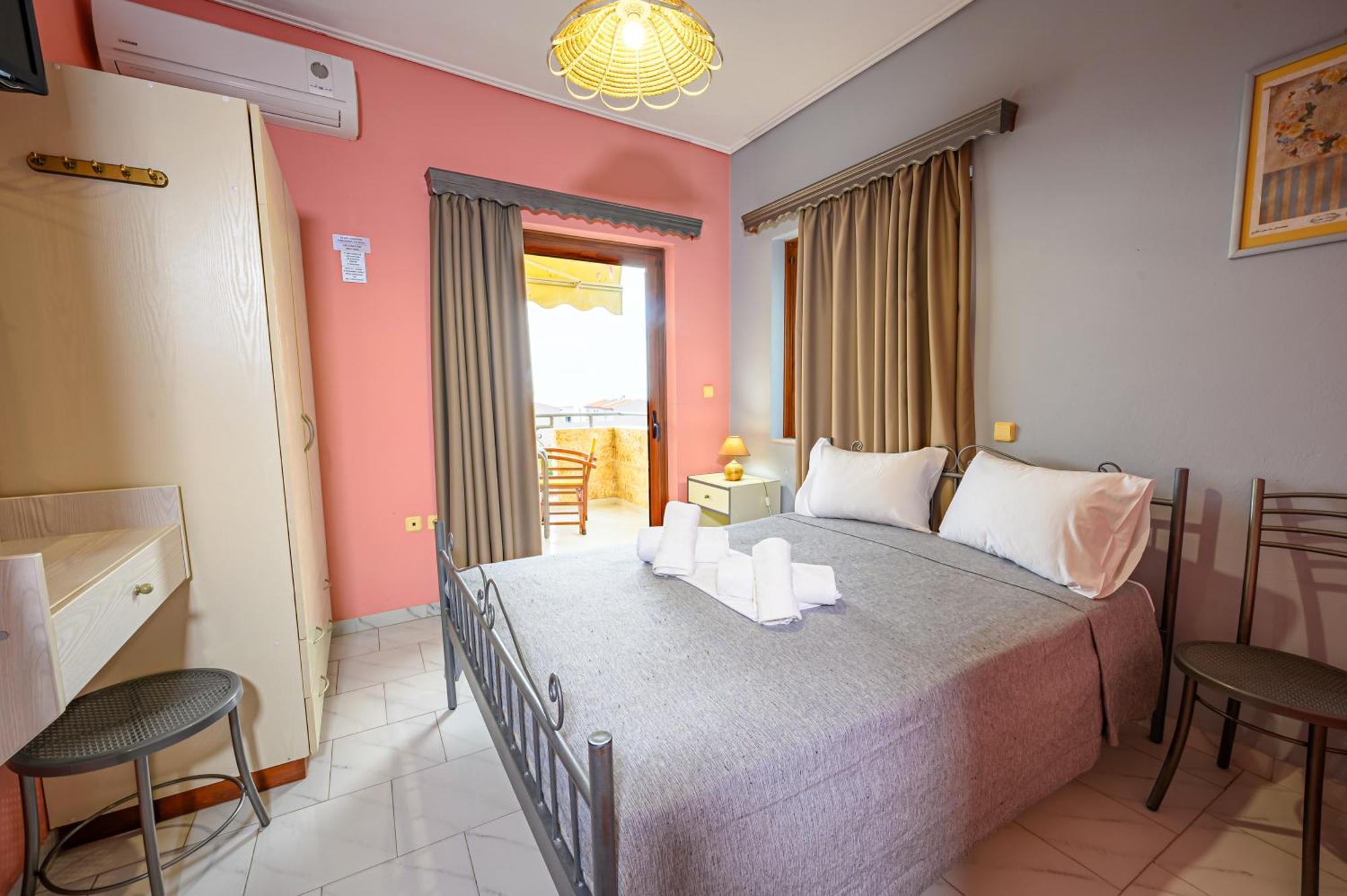 Iliahtida Apartments Ровиес Екстериор снимка
