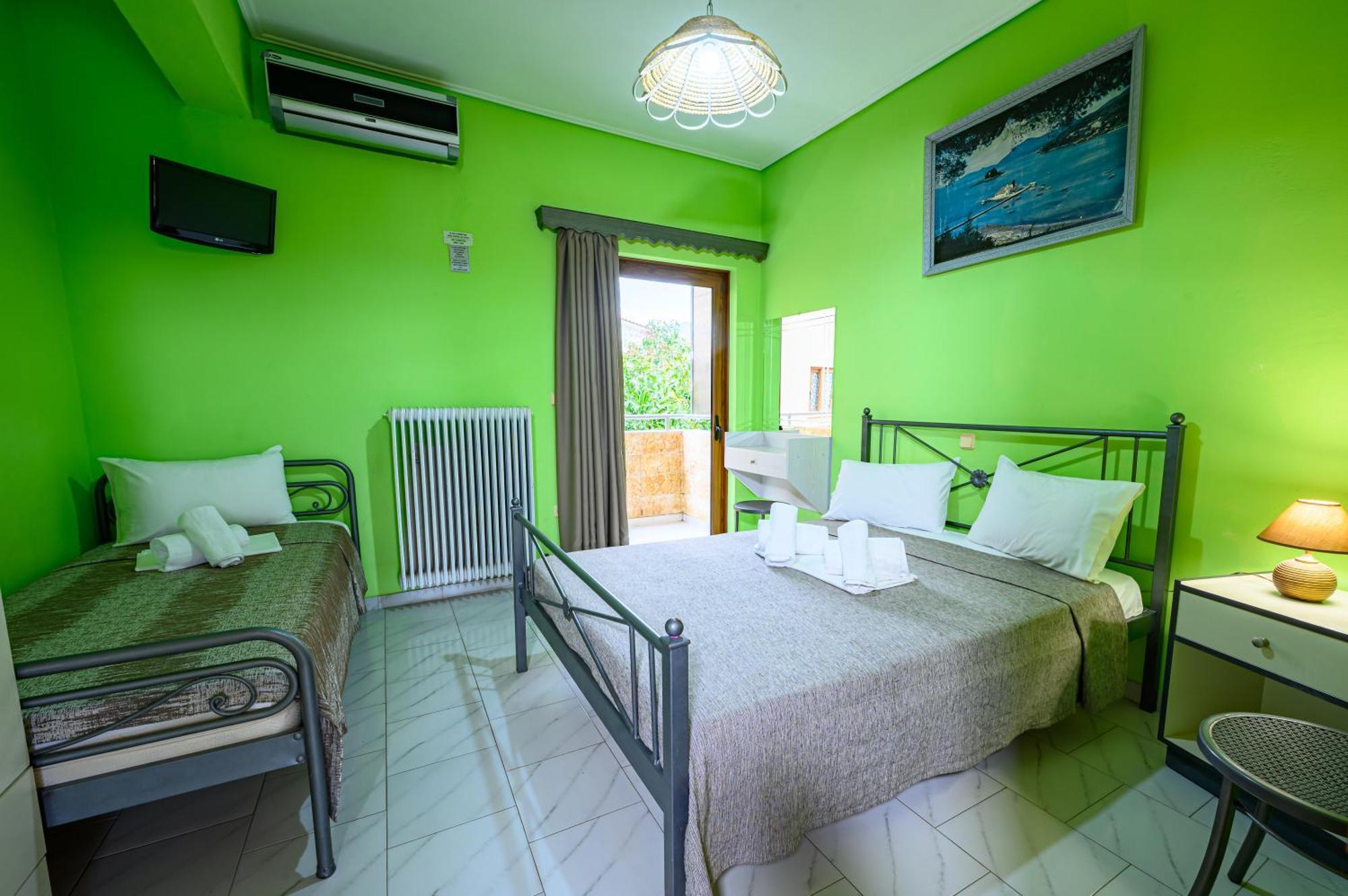 Iliahtida Apartments Ровиес Екстериор снимка