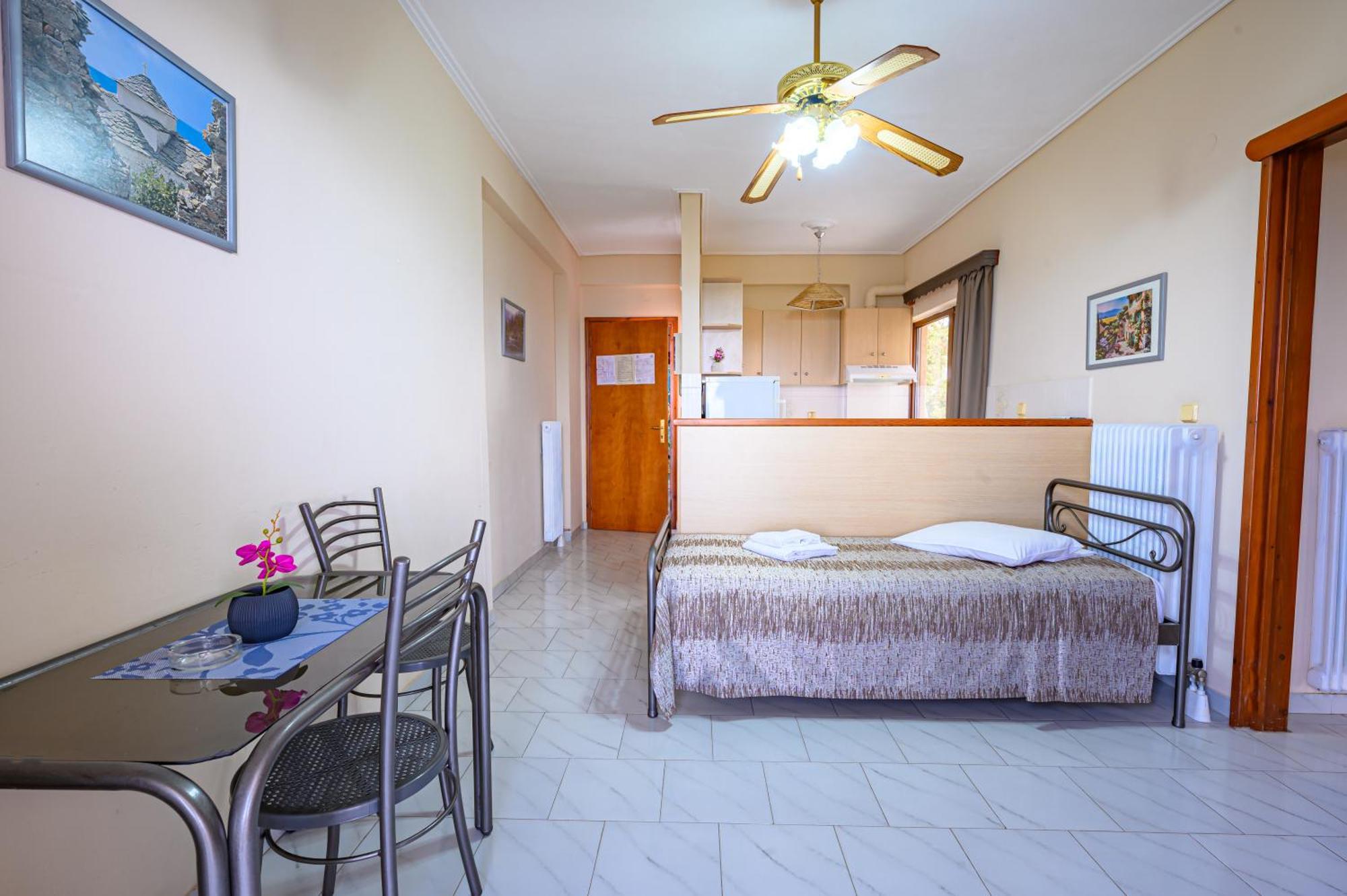Iliahtida Apartments Ровиес Екстериор снимка