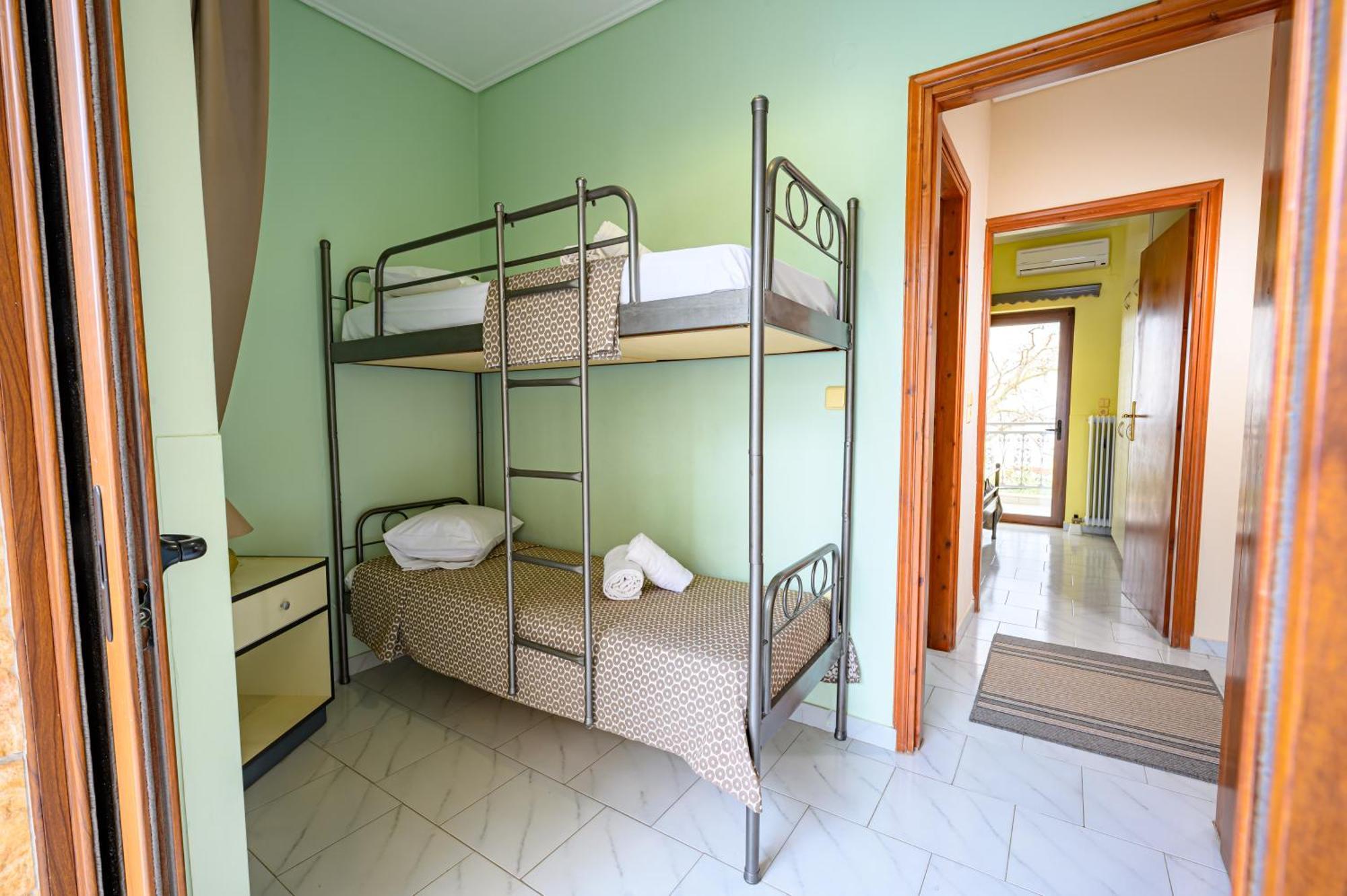 Iliahtida Apartments Ровиес Екстериор снимка